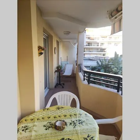 Havre De Paix En Plein Centre Ville, 4 Couchages Menton Exterior photo