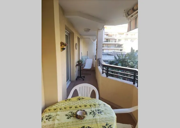Havre De Paix En Plein Centre Ville, 4 Couchages
