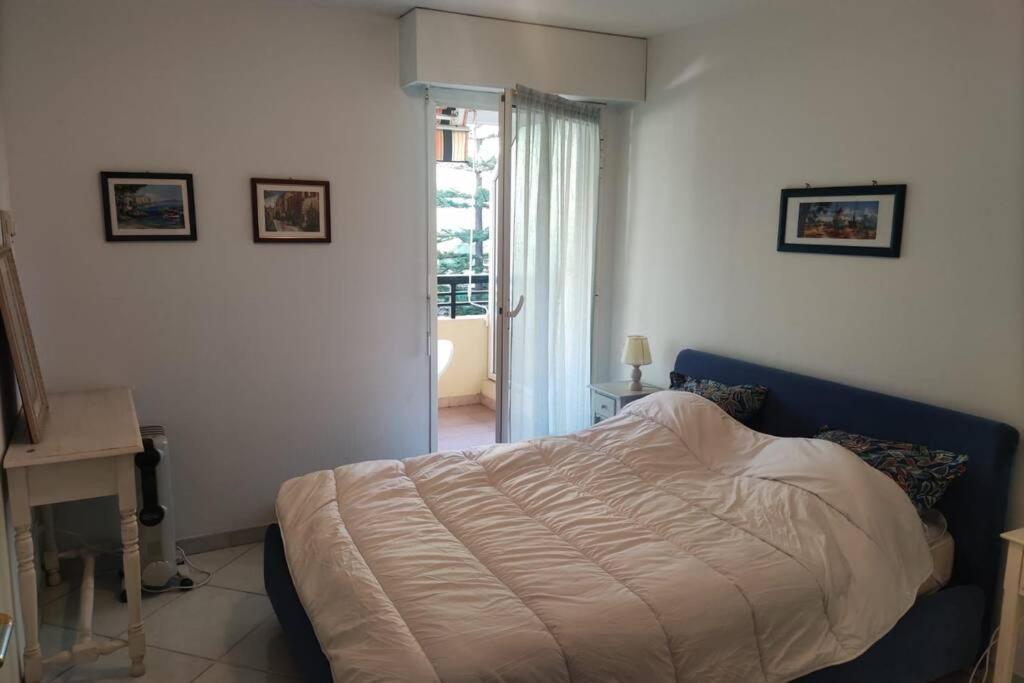 Havre De Paix En Plein Centre Ville, 4 Couchages * Mentone
